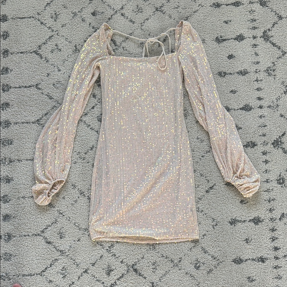 Elegant White Sequin Dress - Picture 2 of 2